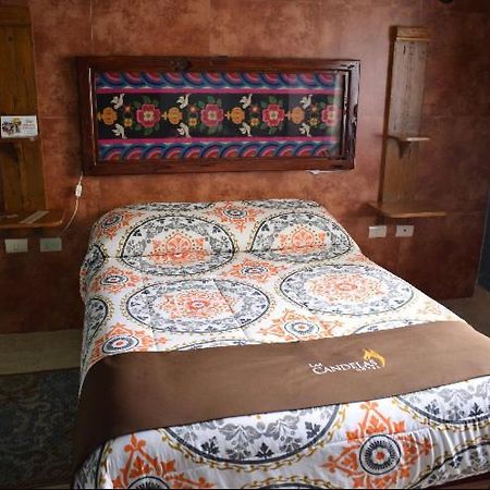 Hotel Las Candelas De กัวมานตลา ภายนอก รูปภาพ