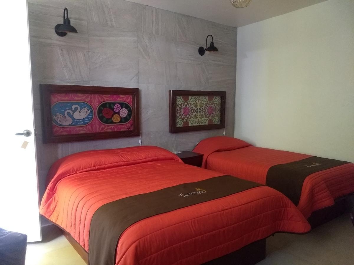 Hotel Las Candelas De กัวมานตลา ภายนอก รูปภาพ